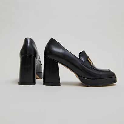 Mocassins avec monogramme