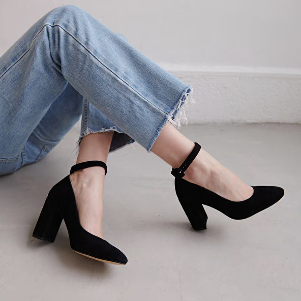 Babies à talons hauts