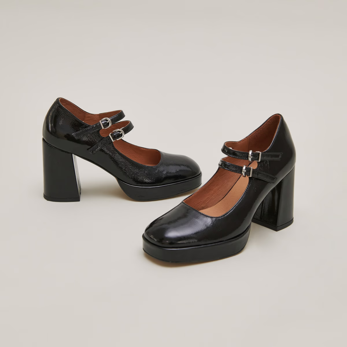 Babies à doubles brides et plateformes