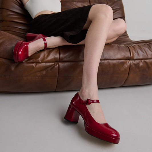 Babies à talons et brides uniques