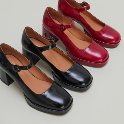 Babies à talons et brides uniques