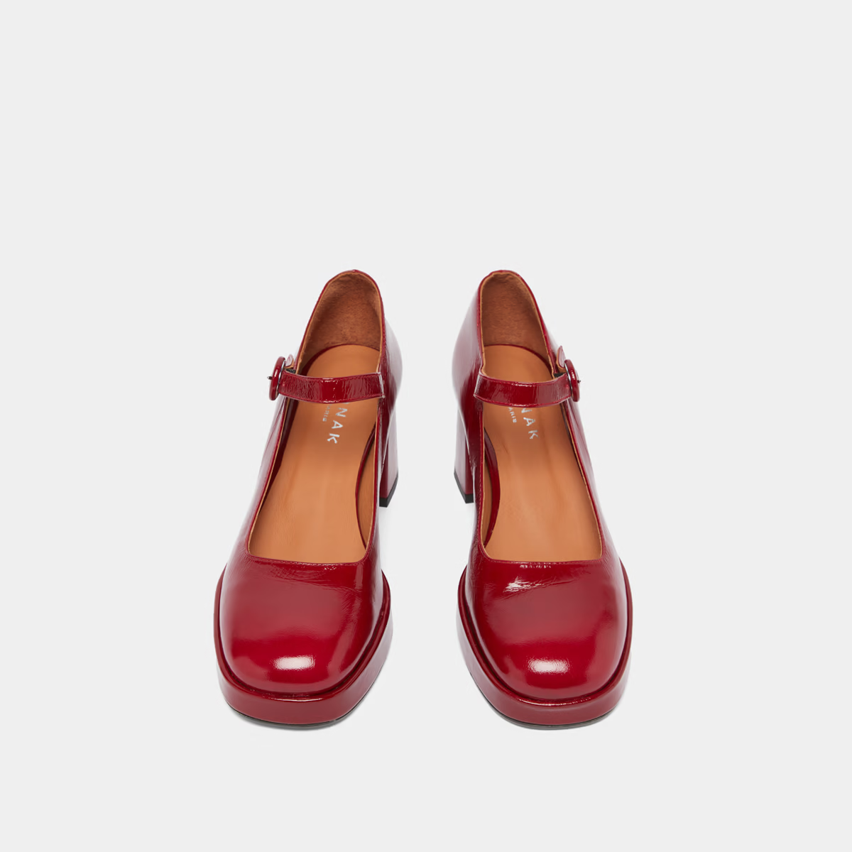 Babies à talons et brides uniques