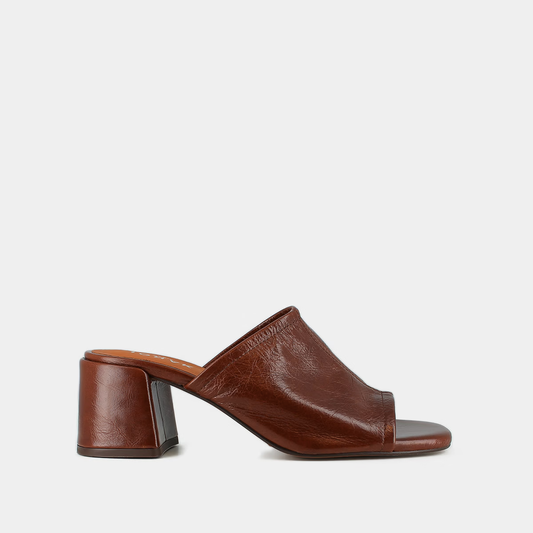 Mules à talons et bouts ouverts