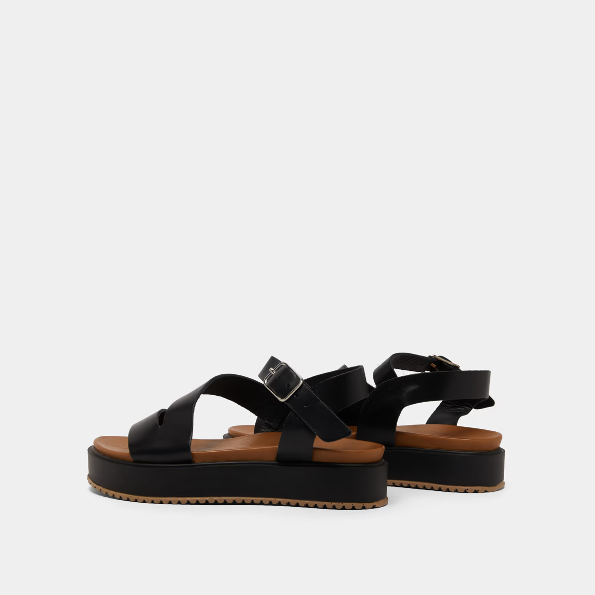Sandales à plateformes et lanières